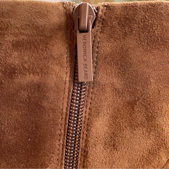 VERONICA BEARD Larissa Pointed Toe Bootie. Size 8.5 Women
N1-1 - Picture 10 of 12